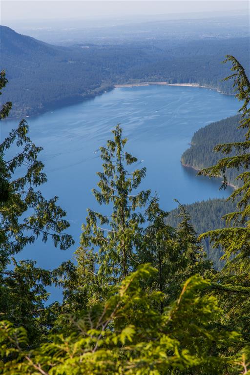 View of Alouette Lake at first viewpoint